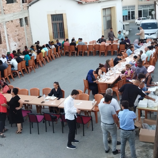 Lefke Yardım Derneği bayramlaşma yemeği düzenledi