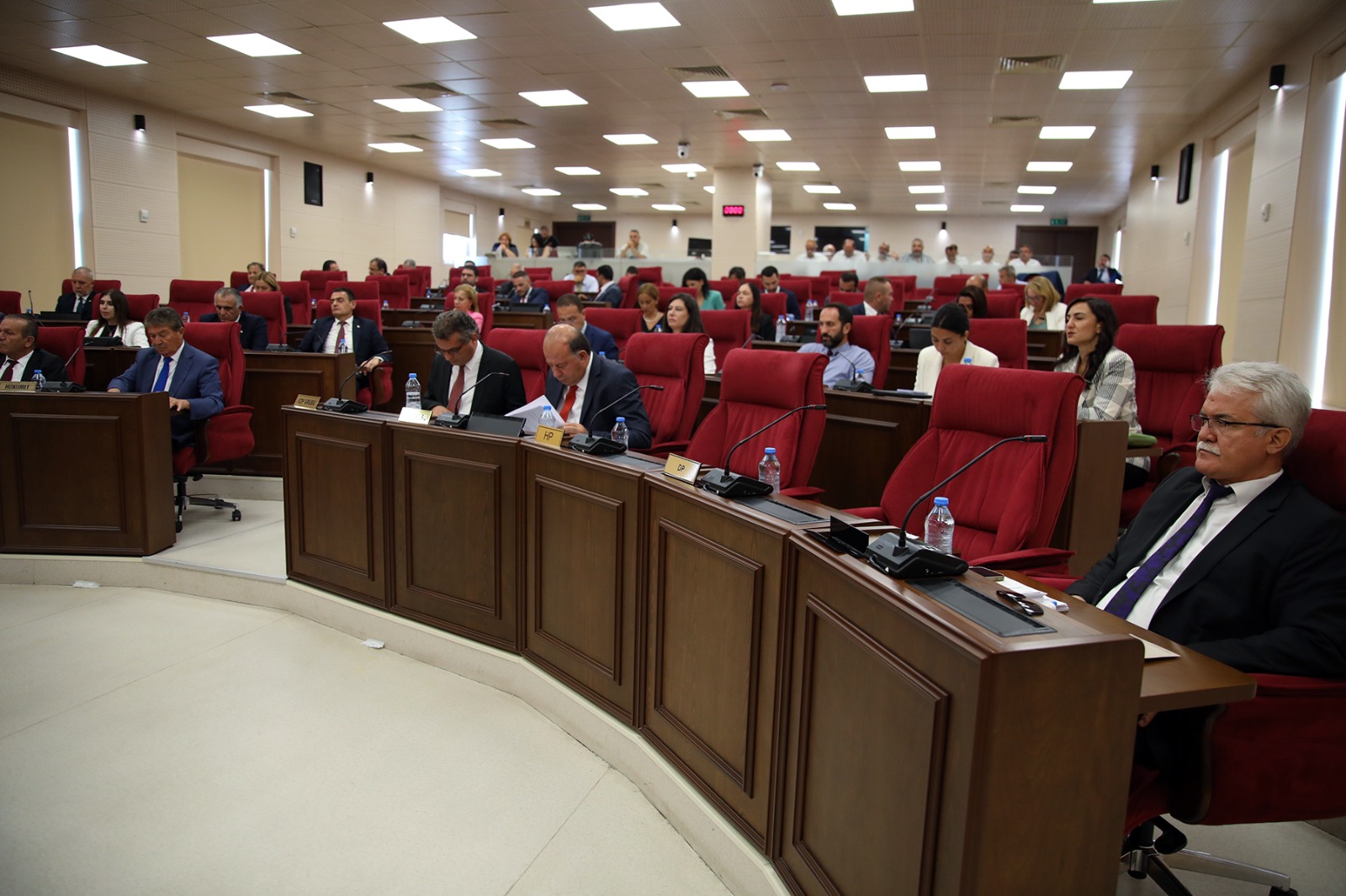 Meclis’te sunuşlar yapıldı