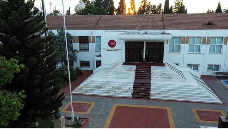 Meclis Başkanlığı’ndan açıklama:Belediyelerin Birleştirilmesine İlişkin (Özel) Yasa Tasarısı, karar metni üzerindeki birleştirme çalışmaları devam ettiğinden dağıtılmadı