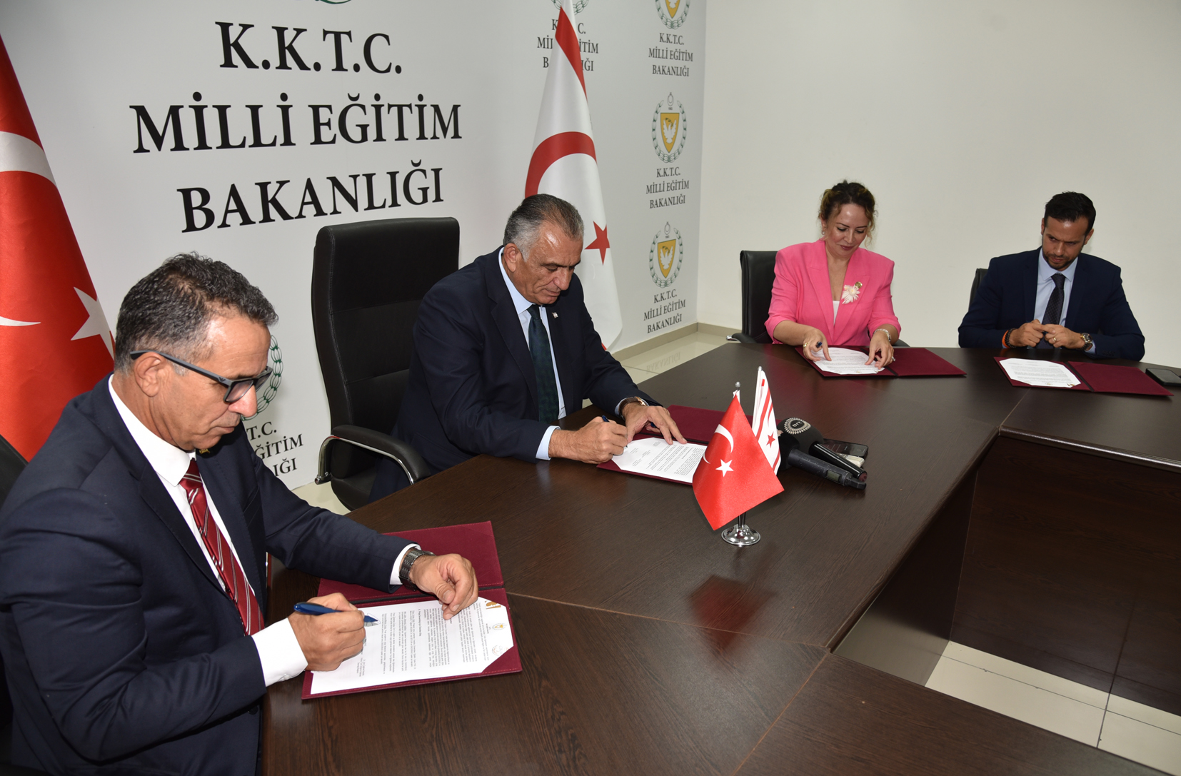 “KKTC’nin Girişimci Çocukları Projesi” için yeniden işbirliği protokolü imzalandı