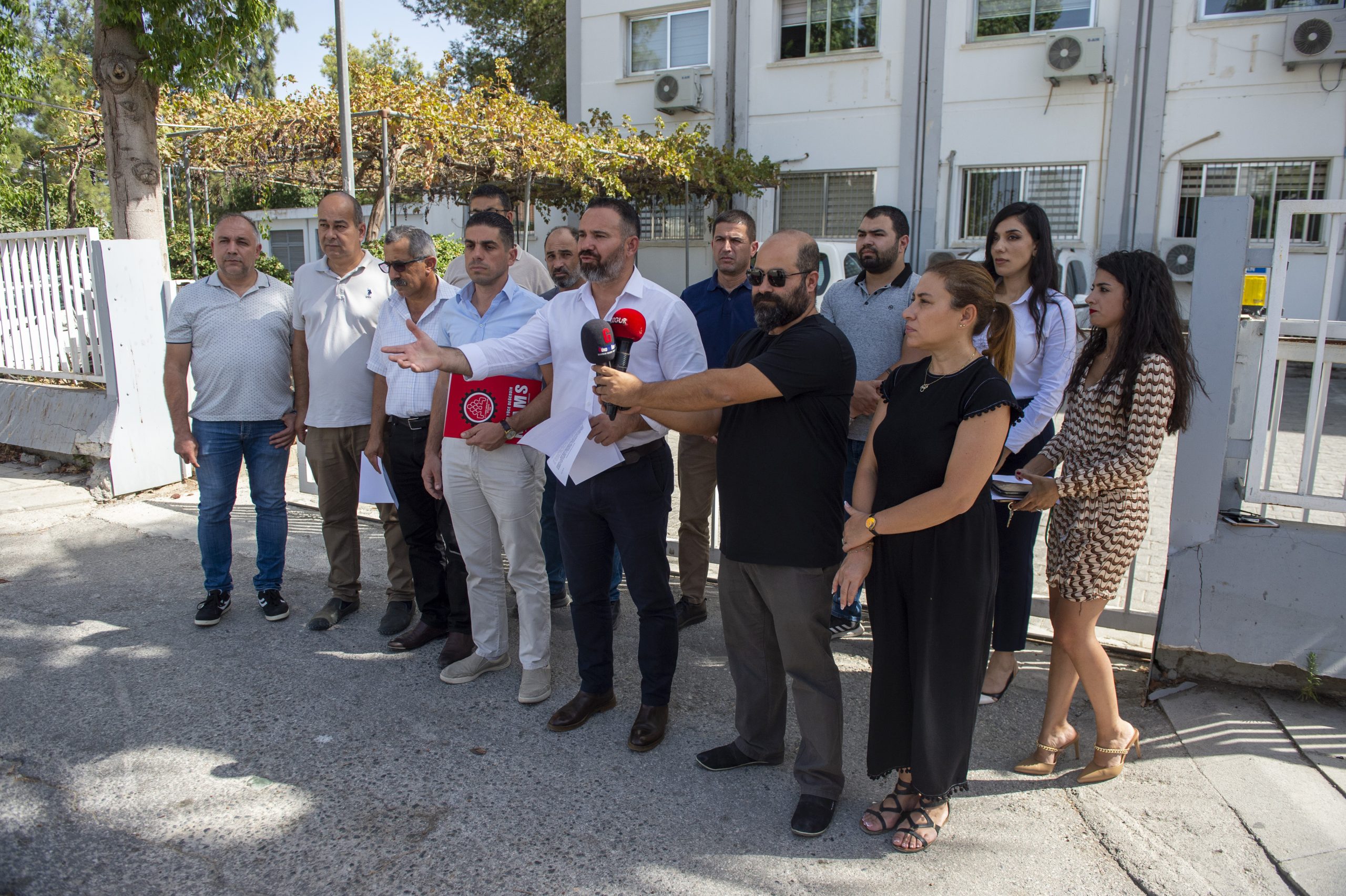 KTAMS, Maliye Bakanlığı önünde açıklama yaptı