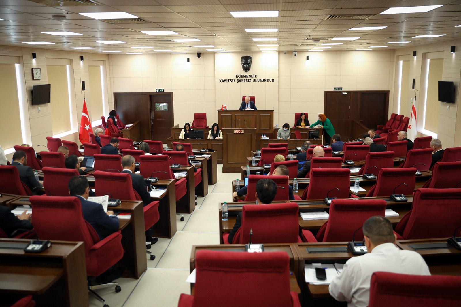 Meclis Genel Kurulu milletvekillerinin güncel konuşmaları ile devam ediyor