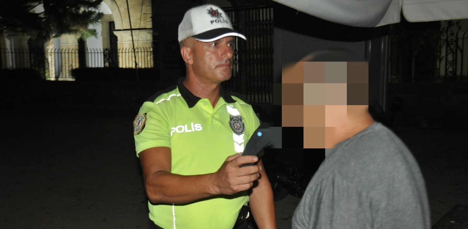 Alkollü araç kullanmaktan 9 ve diğer trafik suçlarından dolayı toplam 15 araç trafikten men edildi