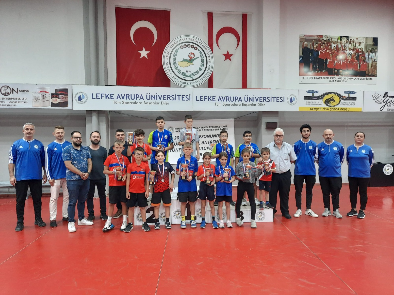 Arel, Ivan ve Özüm şampiyon