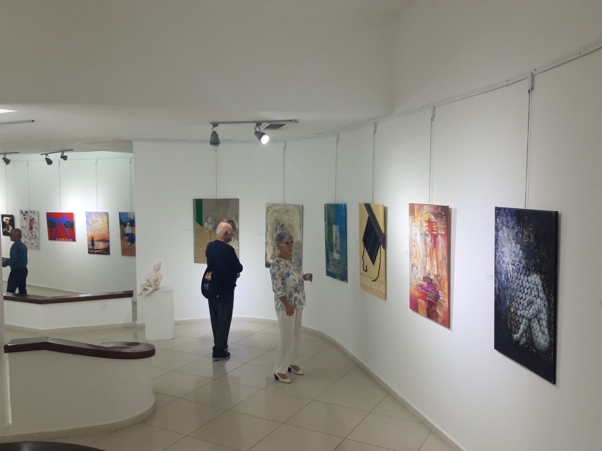 Uluslararası Kadın Sanatçılar Sanat Buluşması Sergisi dün akşam AKM’de açıldı