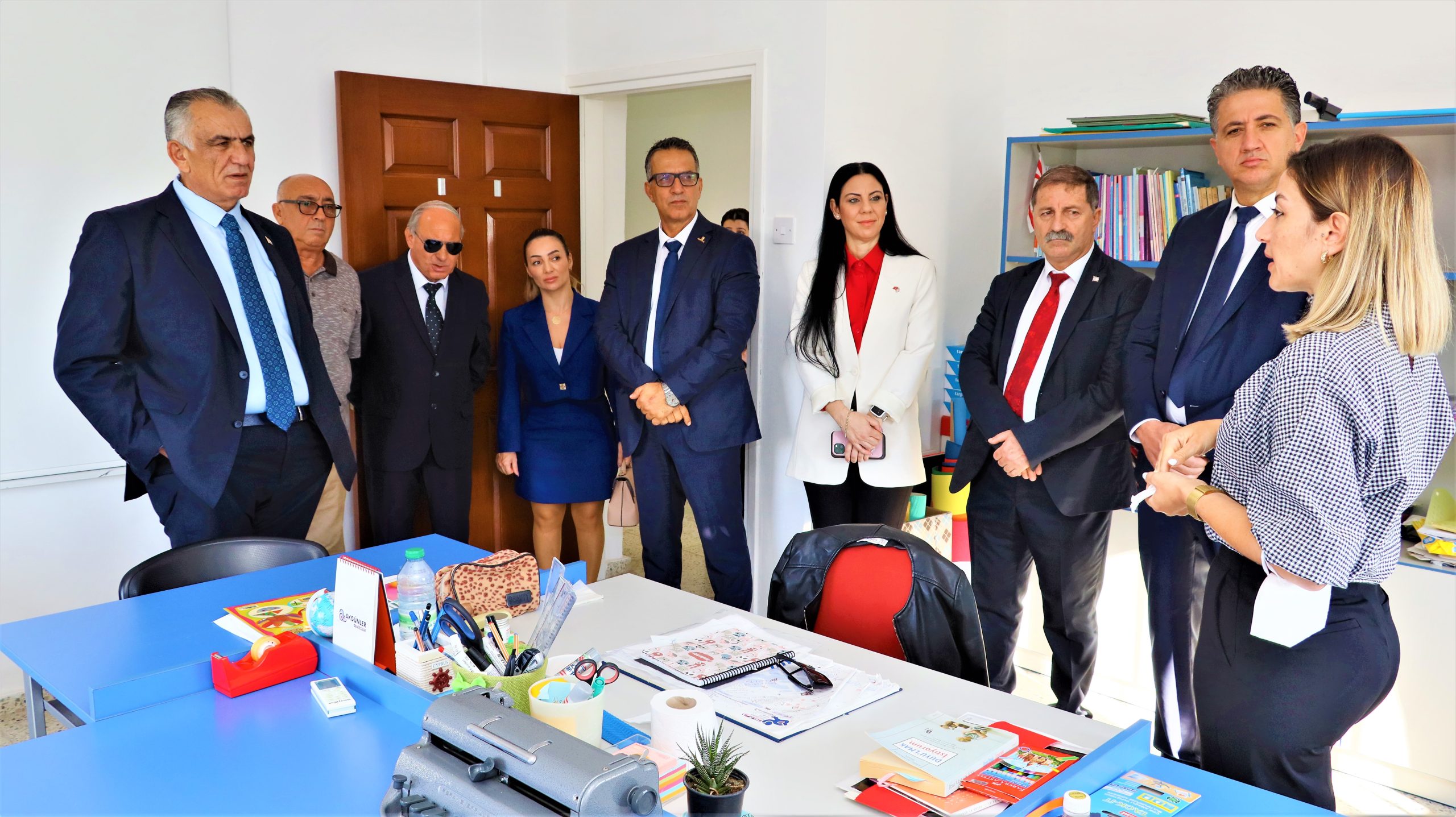 Çavuşoğlu, Rauf Raif Denktaş Görme Engelliler Özel Eğitim Okulu’nu ziyaret etti