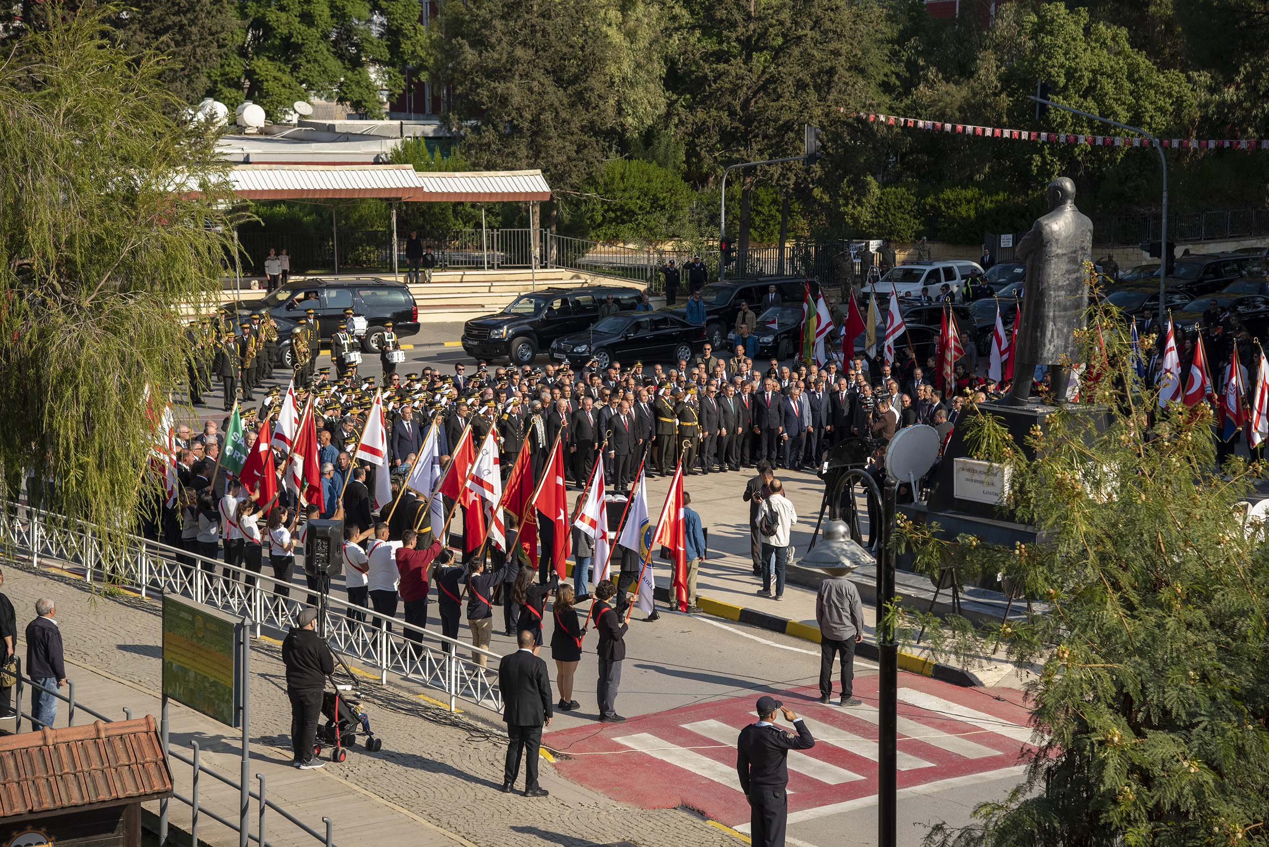 Lefkoşa’da Atatürk Anıtı önünde tören düzenlendi