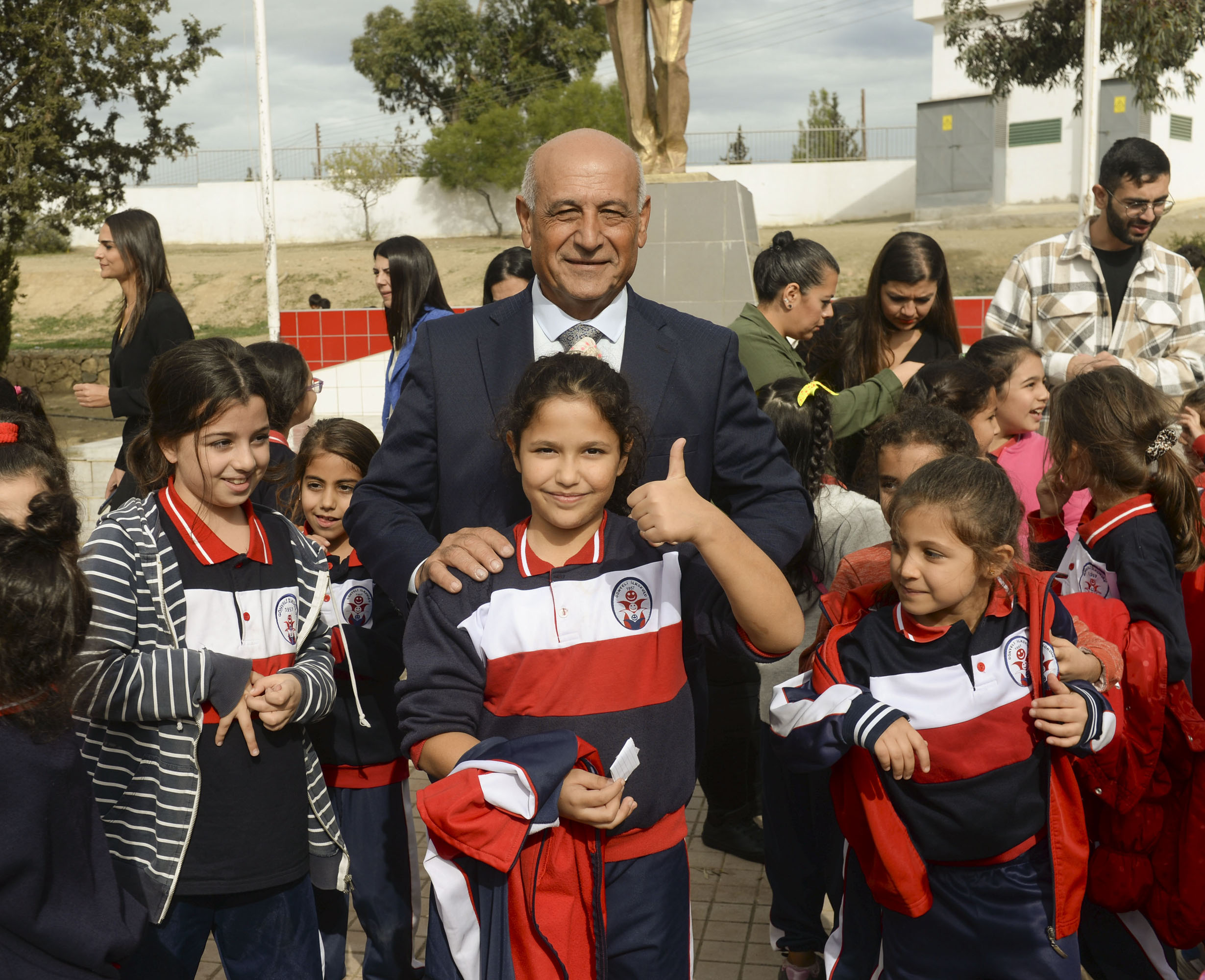 Gönyeli Belediye Başkanı Benli’den okul ziyareti