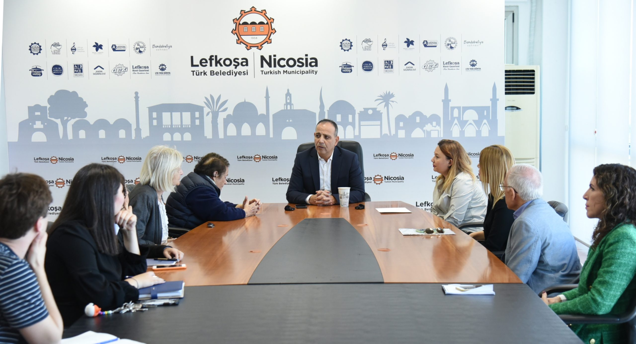 LTB Başkanı Harmancı, İnsan Hakları Platformu ve Cyprus Stop Trafficking temsilcileriyle görüştü