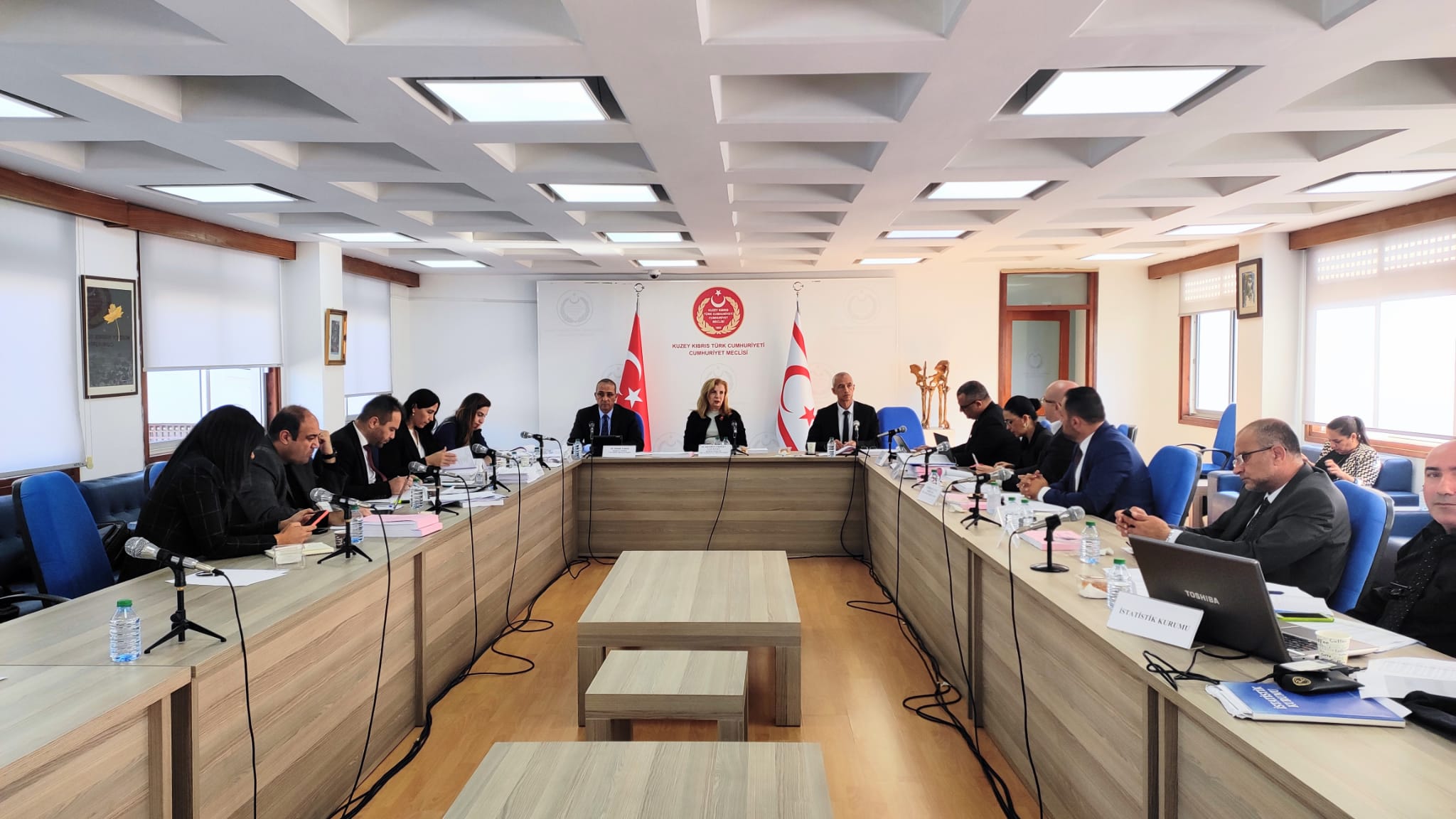 Ekonomi ve Enerji Bakanlığı, Dışişleri Bakanlığı, Sayıştay ve Sivil Savunma Teşkilat Başkanlığı bütçeleri komiteden geçti