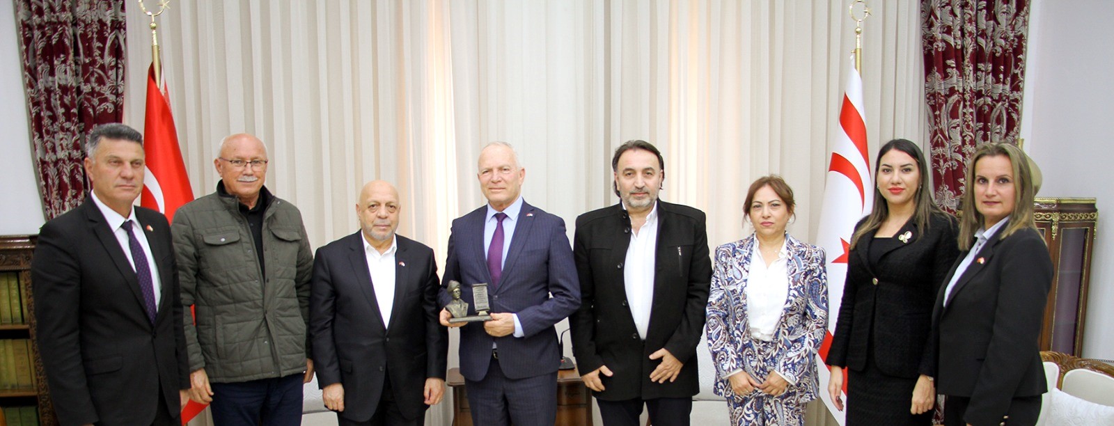 Töre, Hak-İş Konfederasyonu Genel Başkanı Mahmut Arslan’ı kabul etti
