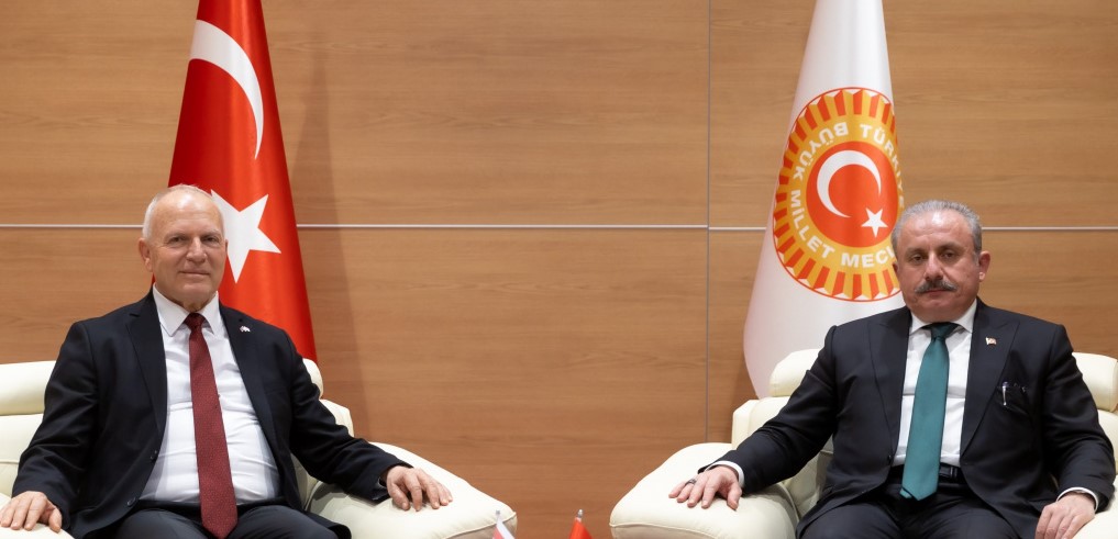 TBMM Başkanı Şentop, Cezayir’de Cumhuriyet Meclisi Başkanı Töre ile bir araya geldi : ‘Bu toplantılar Kıbrıs davasını anlatma imkanı vermesi bakımından önemli’