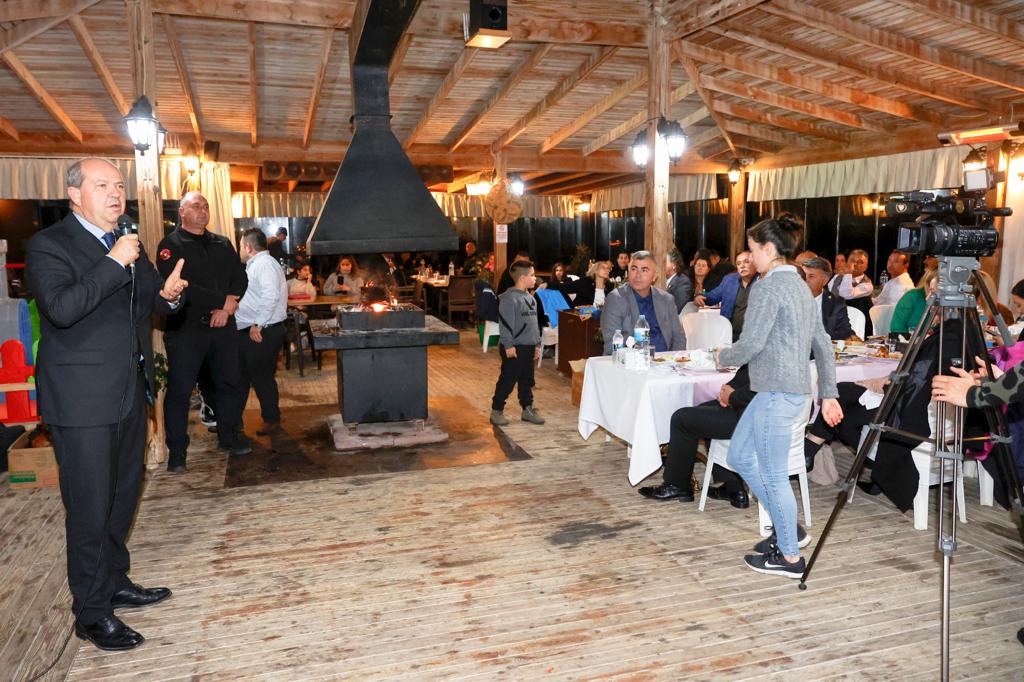 Cumhurbaşkanı Tatar, Gazimağusa Muhtarlar Derneği’nin etkinliğine katıldı