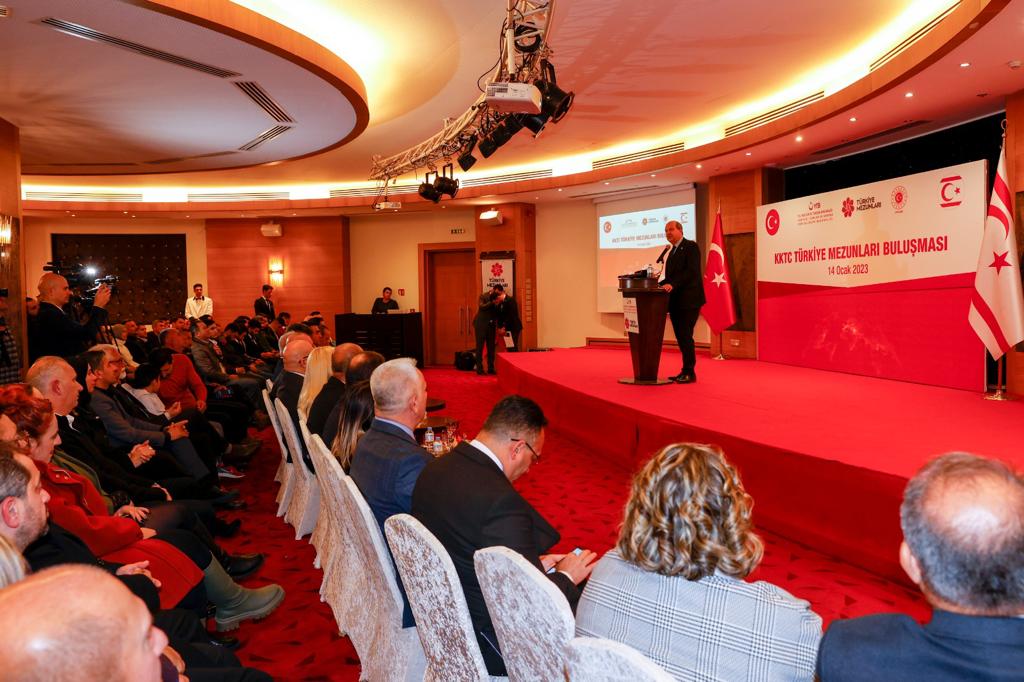 Cumhurbaşkanı  Tatar, KKTC Türkiye mezunları buluşması programına katıldı