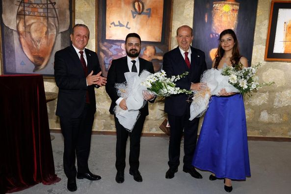 Cumhurbaşkanı Tatar,  “Liderlerimize Saygı” resitalini dinledi