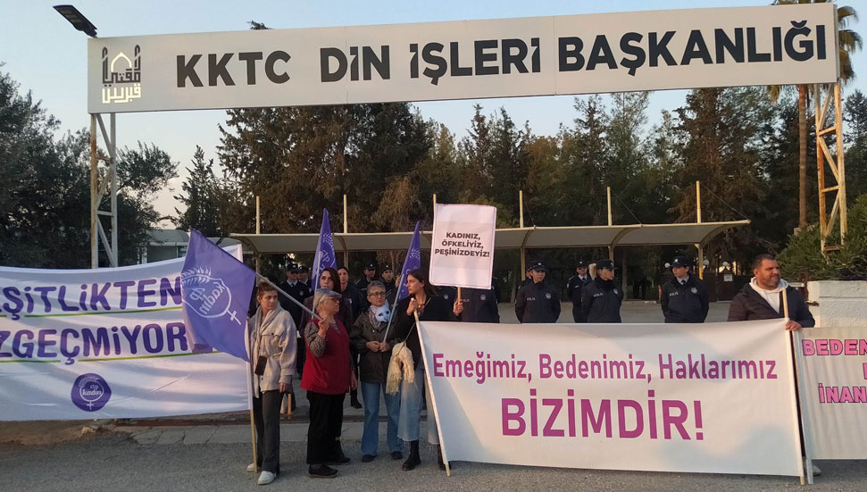 40 örgüt Din İşleri Başkanlığı önünde eylem yaptı