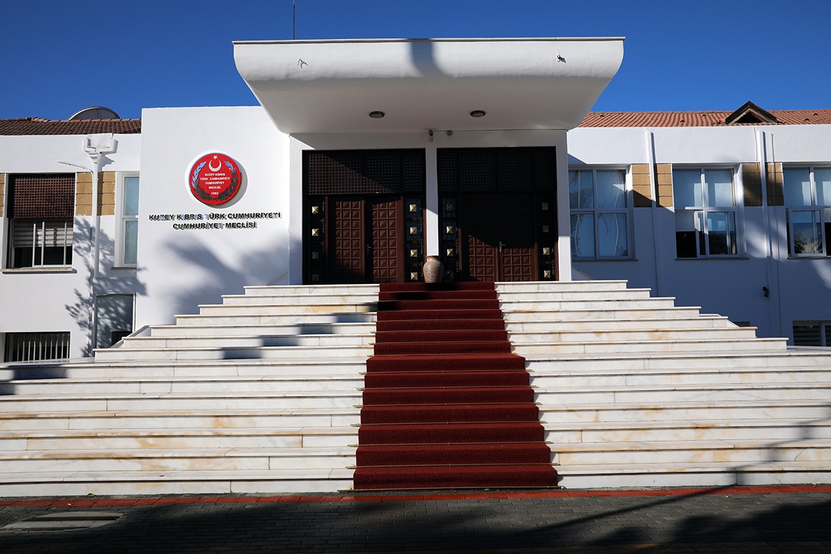 Meclis’in bu haftaki birleşimleri ertelendi