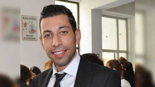 Özgöçmen, tüm hastaneler ve sağlık ocaklarının depreme karşı kontrolden geçirilmesi gerektiğini kaydetti