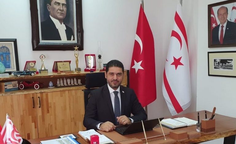 Savaşan Atatürk’ü andı