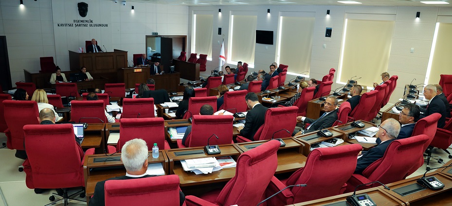 Meclis bugün de olağanüstü toplandı