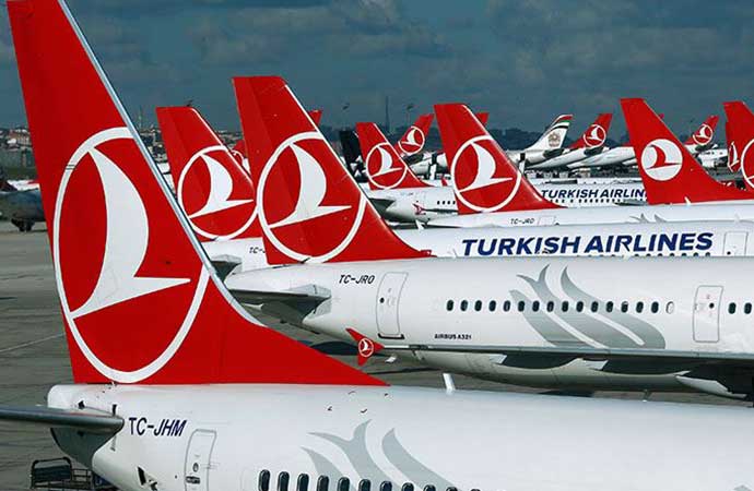 Kötü hava koşulları uçuşların da aksamasına neden oldu