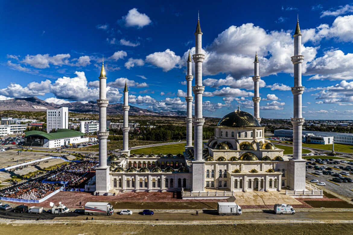 “Camiler ve Din Görevlileri Haftası” kutlanıyor