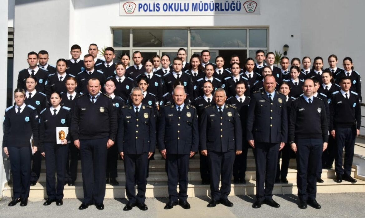 Polis Genel Müdürlüğü:45 sivil hizmet görevlisi temel eğitimlerini tamamladı