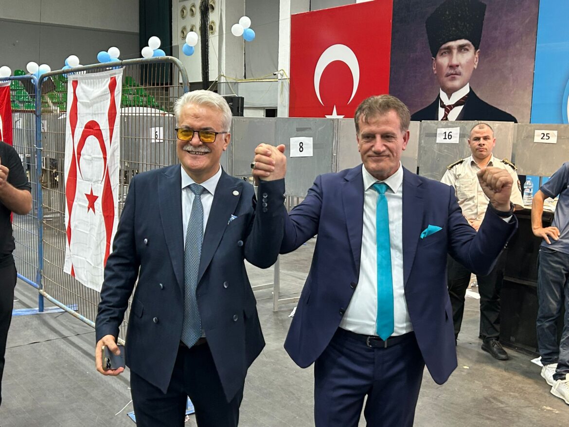 Atalay:Partinin yeniden doğuşu için herkese büyük görev düşüyor