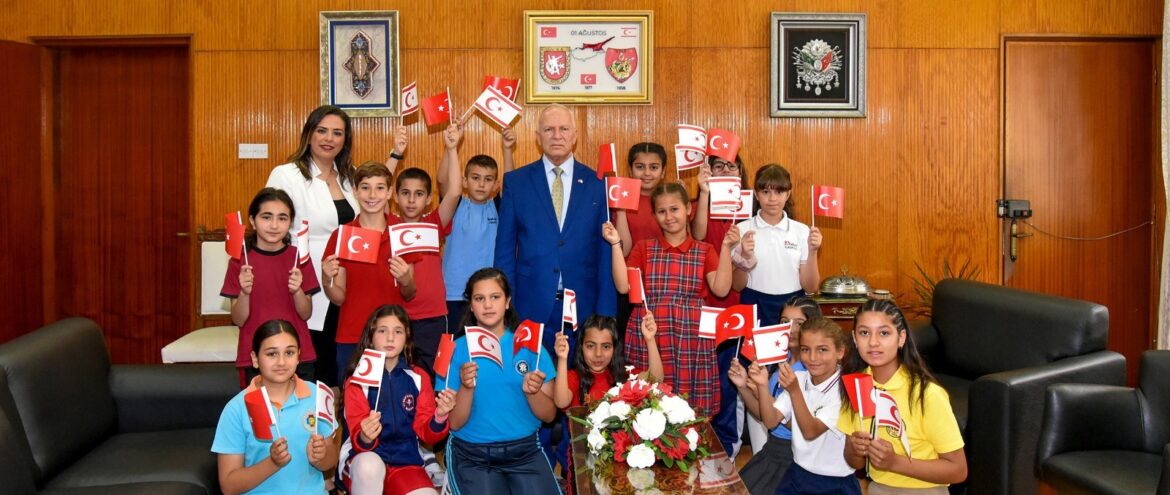 Meclis Başka Töre, makam koltuğunu 5. sınıf öğrencisi Kayra Temel’e devretti