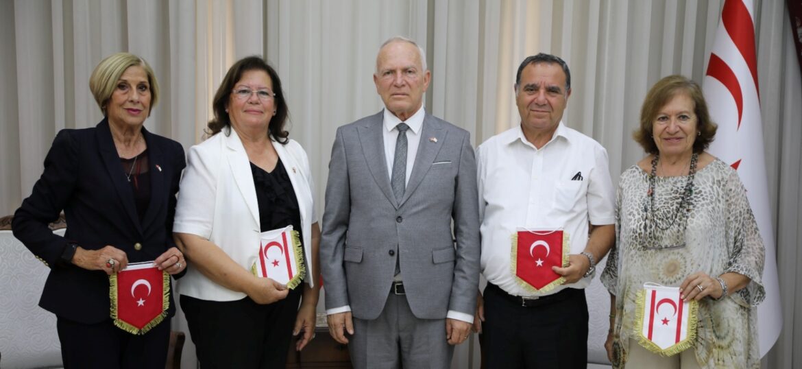 Töre, Larnakalılar Derneği heyetini kabul etti