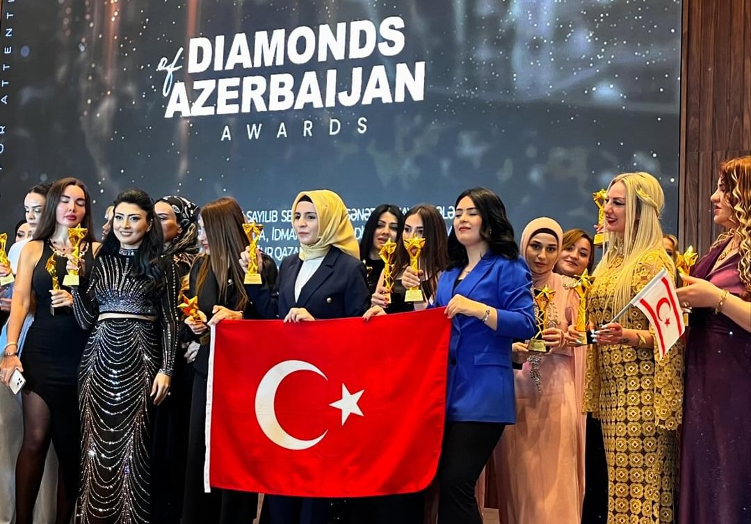 Azerbaycan’dan Radyo Vatan’a ödül