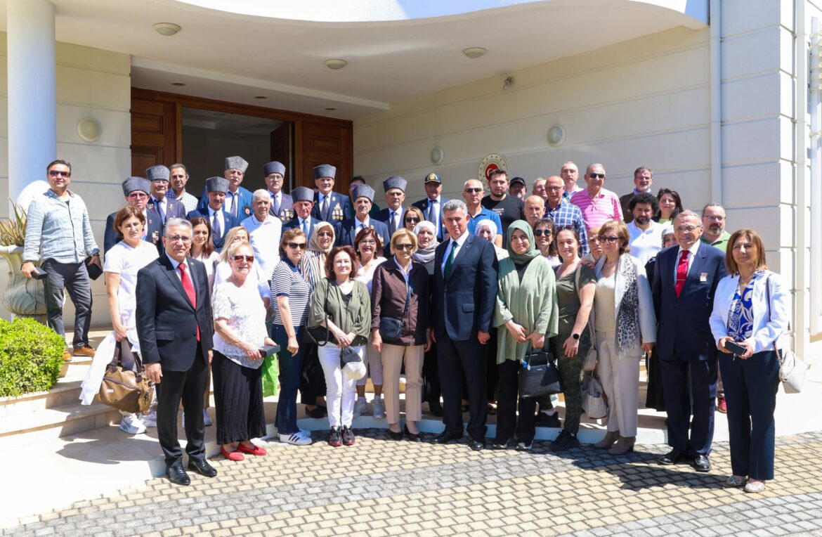 50’nci Yıl Kıbrıs Programı kapsamında KKTC’ye gelen gazi heyeti Büyükelçi Feyzioğlu’nu ziyaret etti