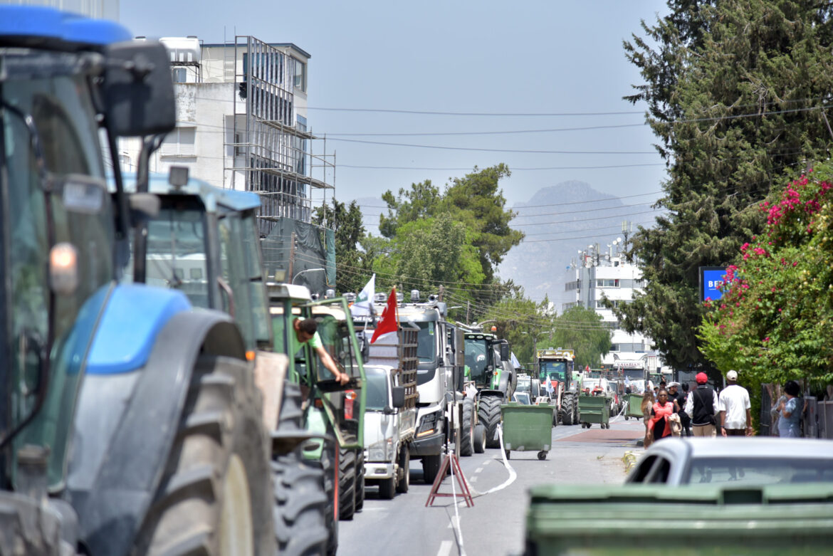 Hayvan üreticileri Başbakanlık’ta…Naimoğulları: “Mücadeleye devam edeceğiz”