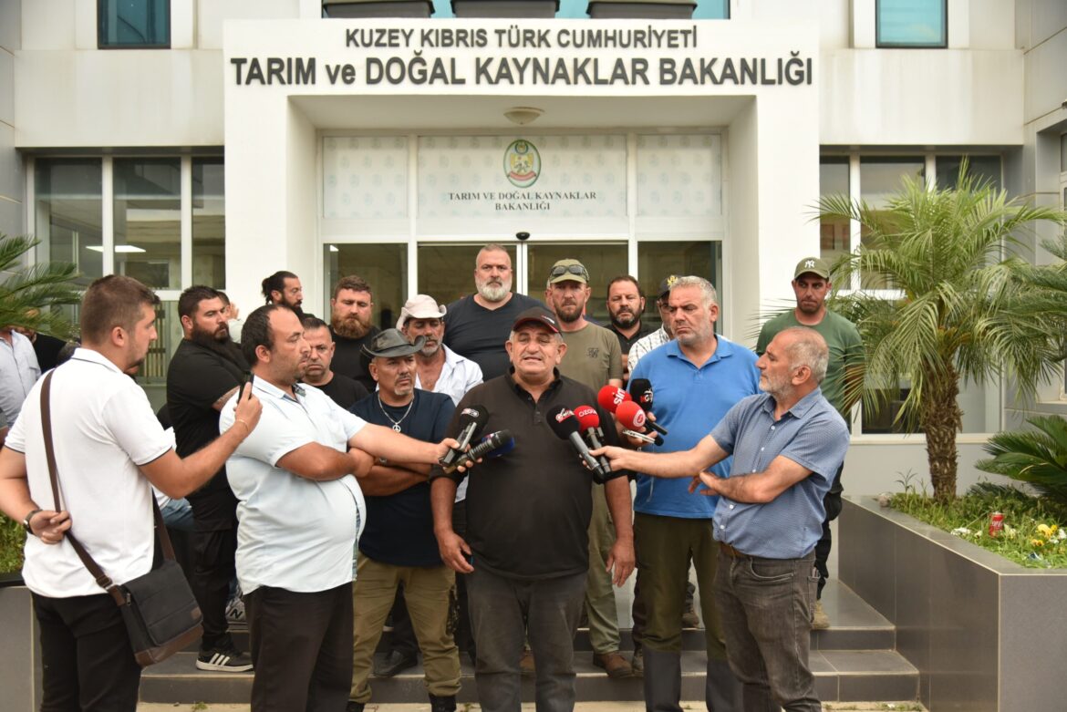 Tarım Bakanlığı’ndaki toplantı sona erdi.. Naimoğulları: Uzlaşı yok, eyleme devam