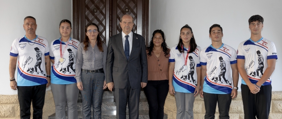 Cumhurbaşkanı  Tatar, Eşe Spor Akademisi Derneği başkanını ve yönetim kurulunu kabul etti