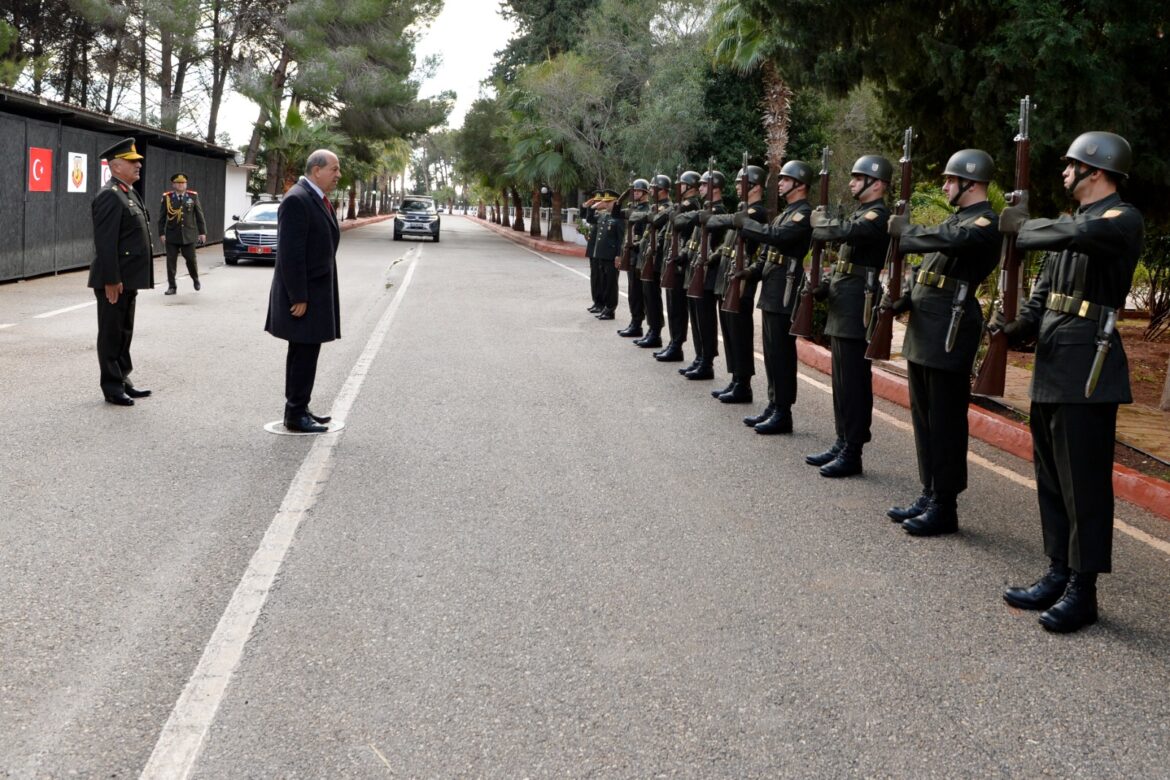 Cumhurbaşkanı  Tatar, 39’uncu Mekanize Piyade Tümen Komutanı Tuğgeneral Sinan Gökoğlan’ı ziyaret etti