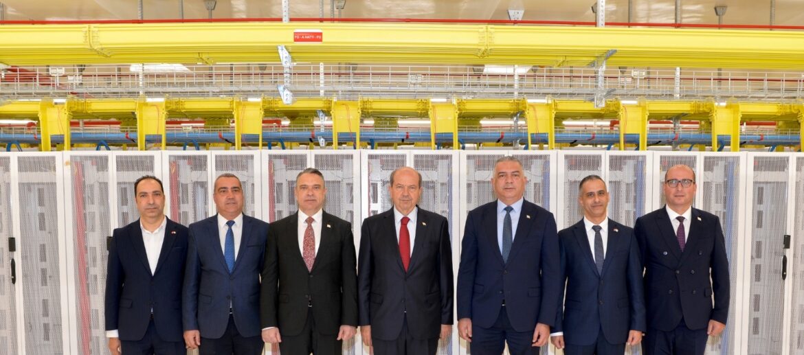 Cumhurbaşkanı Tatar Dijital Dönüşüm ve Elektronik Devlet Kurumu’nu ziyaret etti