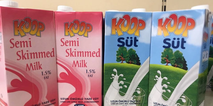 Koop-Süt süt fiyatlarında indirim yaptı…1 litrelik sütün fiyatı 4.50 TL indirimle 49 TL olarak belirlendi