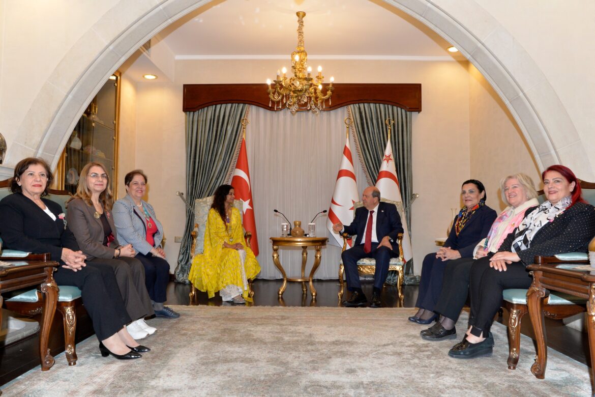 Cumhurbaşkanı Ersin Tatar Inner Wheel Dünya Başkanı ve beraberindeki heyeti kabul etti