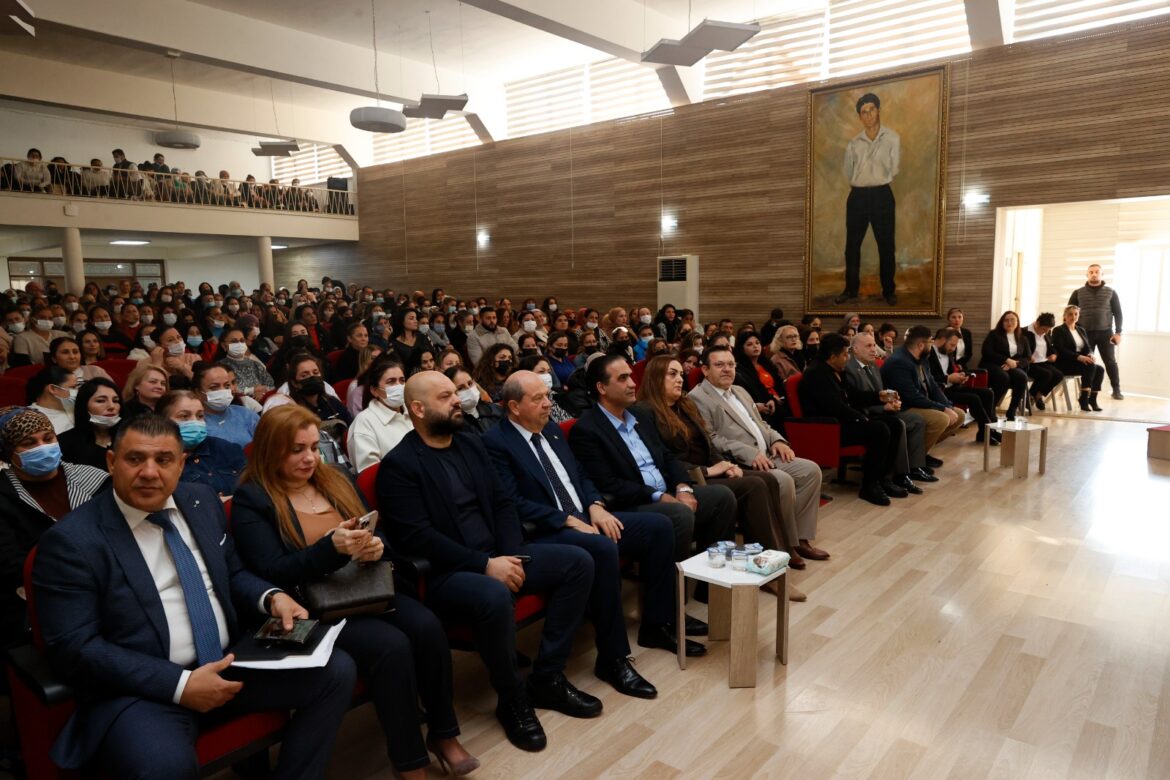 Cumhurbaşkanı Tatar, Polis Teşkilatının hademelere yönelik bilgilendirme toplantısına katıldı