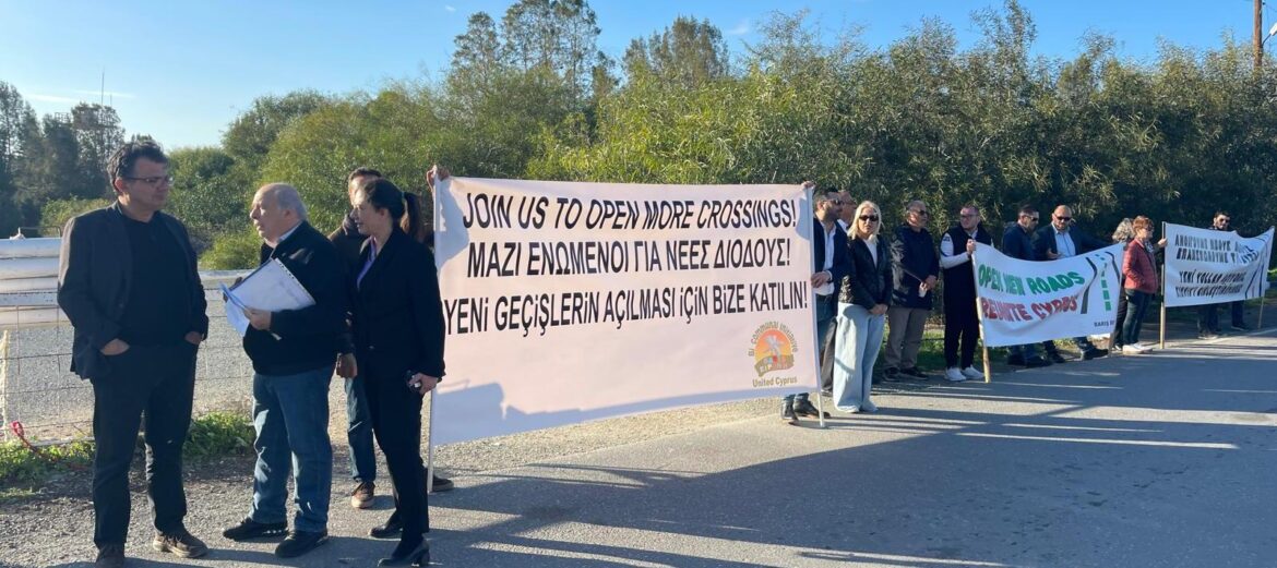 Metehan Sınır Kapısı’nda eylem..Yeni geçiş kapılarının açılması çağrısında bulunuldu