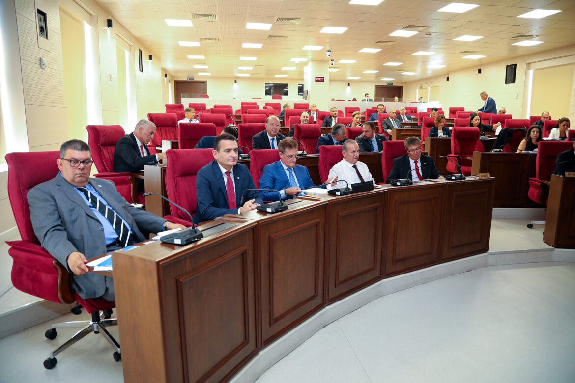 Meclis Genel Kurulu bugünkü çalışmalarını tamamlandı
