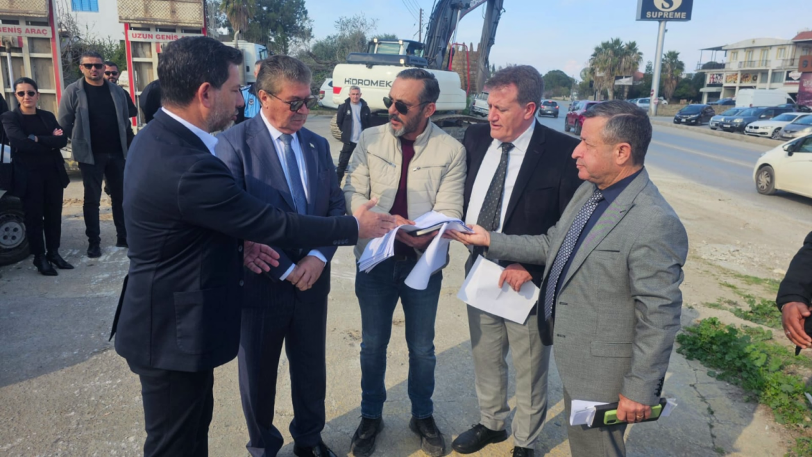 Başbakan Üstel: Yol ile ilgili ön çalışmalar yarın başlayacak