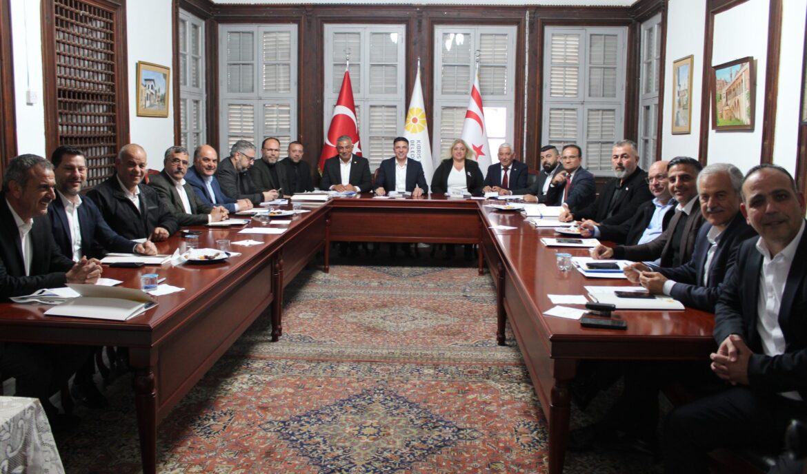 Belediyeler Birliği Başkanı yeniden Özçınar