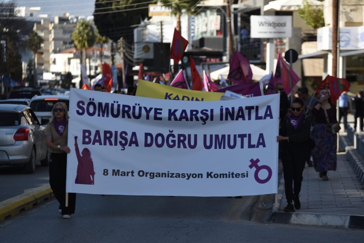 8 Mart Organizasyon Komitesi, “Sömürüye Karşı İnatla, Barışa Doğru Umutla” eylemi düzenledi