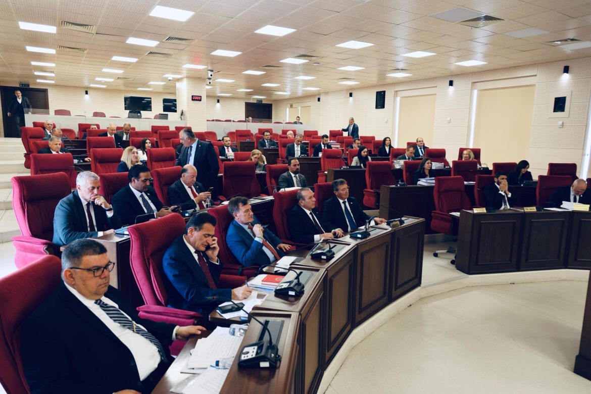 “Birleştirilmiş Para ve Kambiyo (Değişiklik) Yasa Tasarısı” oy birliğiyle geçti