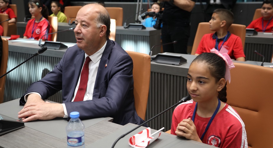 Bakan Dinçyürek: 23 Nisan 1920 tarihi bir dönüm noktası