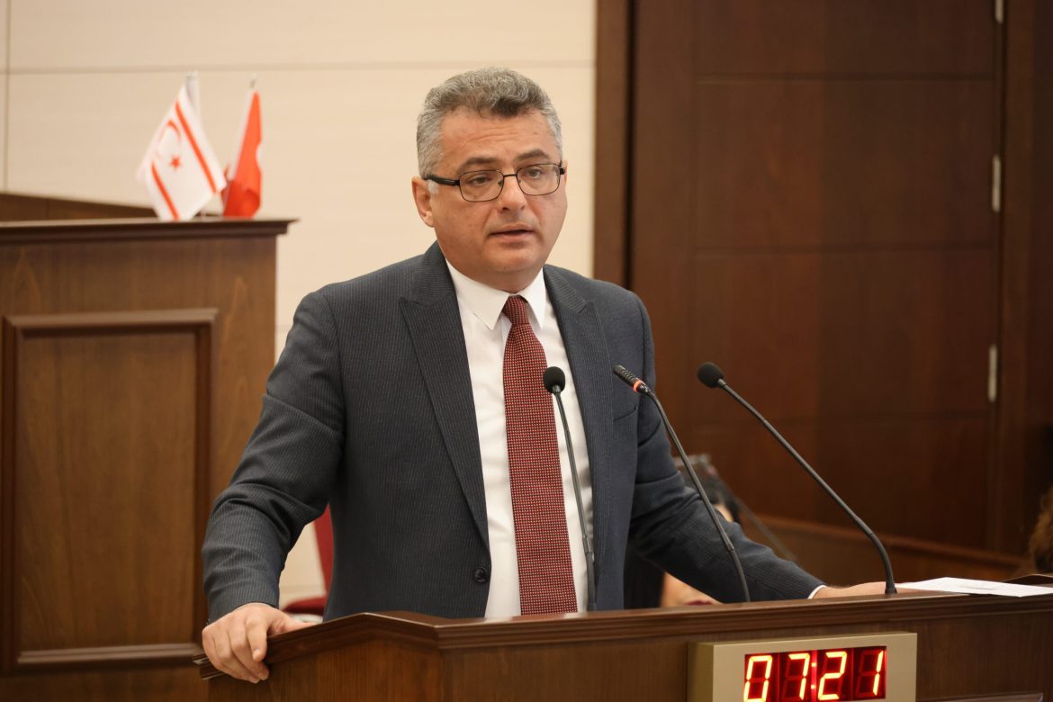 Erhürman: Enerji ve mülkiyet konularında Kıbrıs Türkleri’nin iradesi yok sayılıyor
