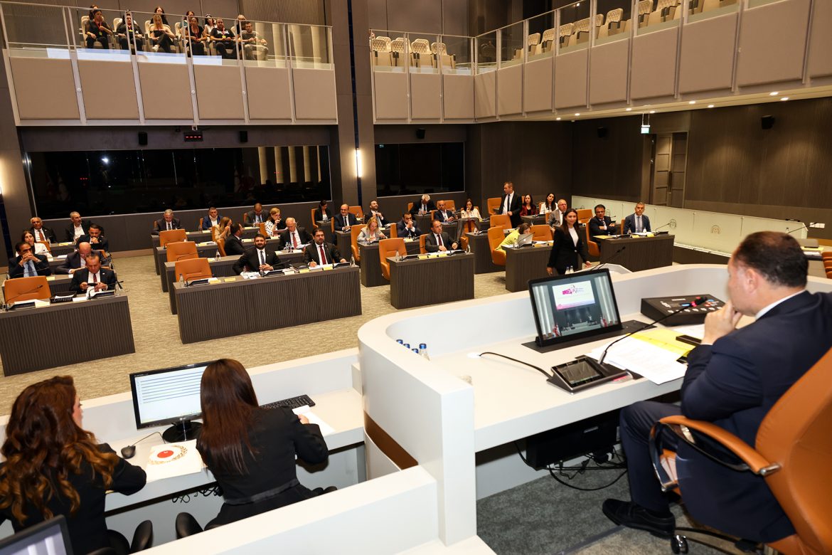 Meclis’te bazı yasa tasarısı ve öneriler için ivedilik alındı