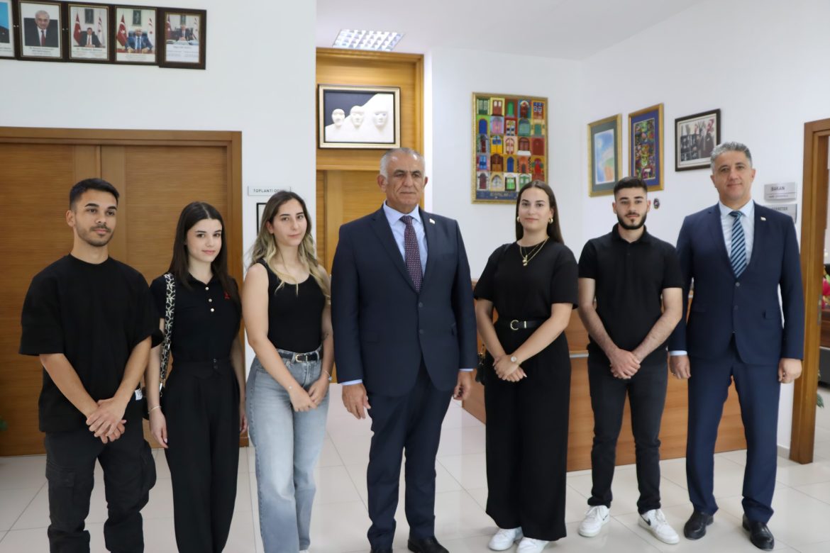 Çavuşoğlu: “AÖA’yı güçlendirmek için çaba gösteriyoruz. Öğrencilerle güzel bir uzlaşı sağladık”